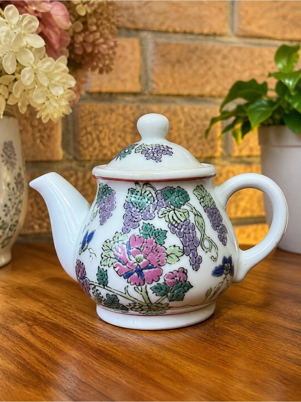 Vintage Mini Floral Teapot Famille Rose Style Porcelain Decorative Tea Pot 3”